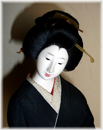 гейша в черном кимоно, японская антикварная интерьерная кукла