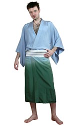японское кимоно из шелка