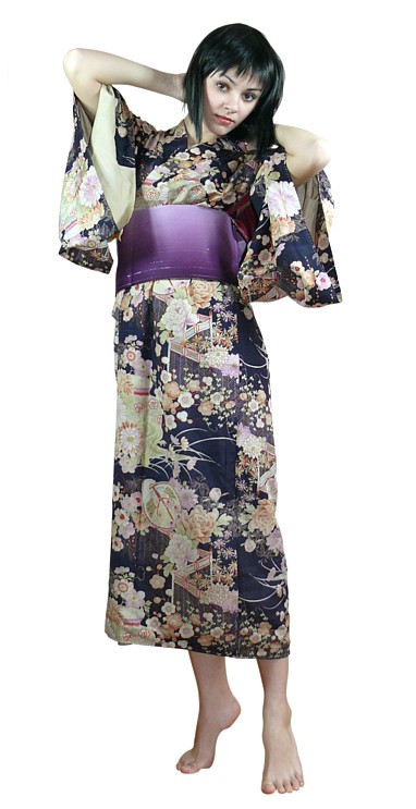 японское страринное шелковое кимоно - эксклюзивная одежда для дома
