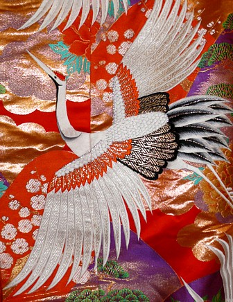япнское свадебное кимоно, деталь вышивки на шелке