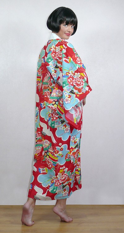 традиционное японское кимоно - эксклюзивная одежда для дома
