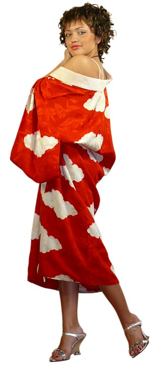 кимоно - стильный шелковый халат