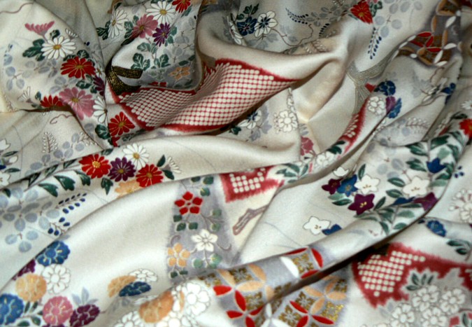 шелковое кимоно, деталь рисунка ткани